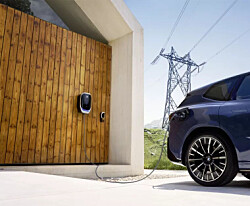 BMW and E.ON launch first bidirectional customer offering