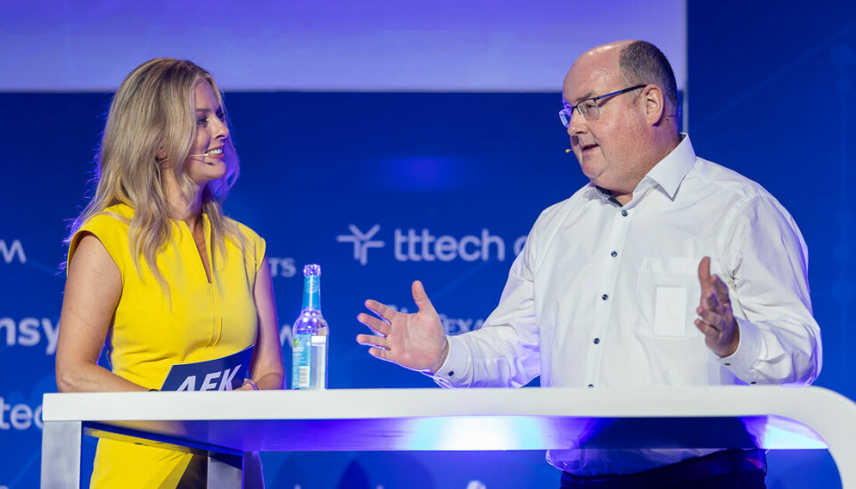 Ricky Hudi, pictured on the right, at the closing of the AUTOMOBIL-ELEKTRONIK Kongress 2025:
“AEK 2025 has made one thing crystal clear: Only those who master complexity, standardisation and collaboration will lead.”